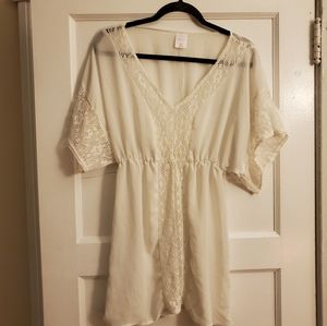 Beach / bathing suit coverup